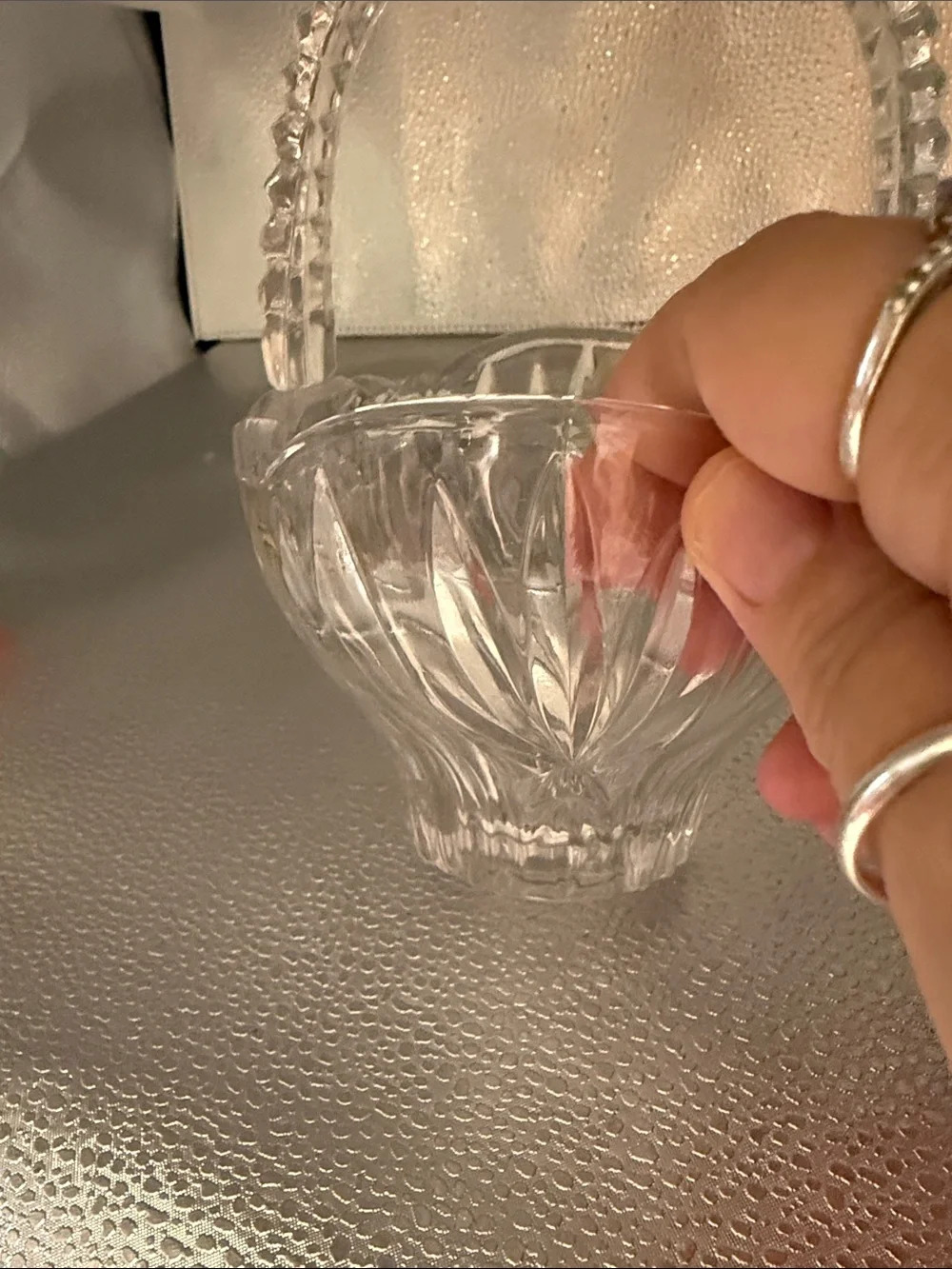 Vintage stunning Princess House Heritage Romance Collection Glass Basket